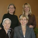 Picture of Marcia Williams Helliwell and her daughters